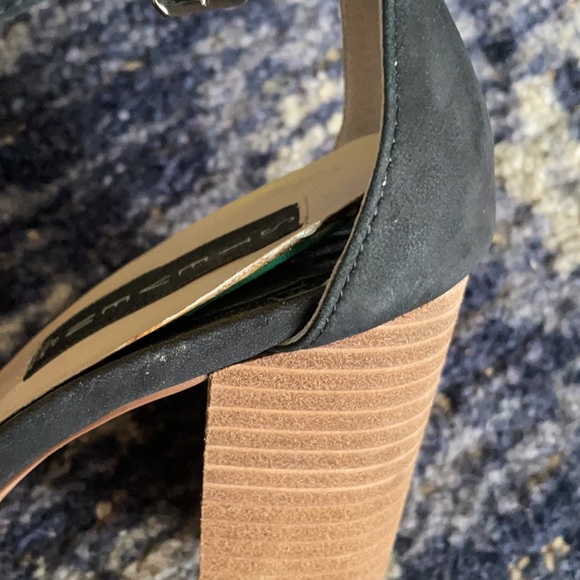 Steven by Steve Madden 3in Block Heels - Picture 8 of 8